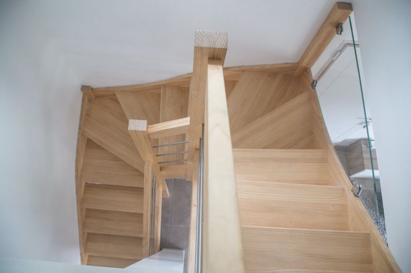 Conception et réalisation escalier bois inox et verre à Anglet