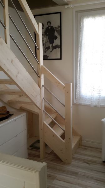 Acheter un escalier pas cher, en bois, en kit ou pré-monté, à poser soi même dans les Landes