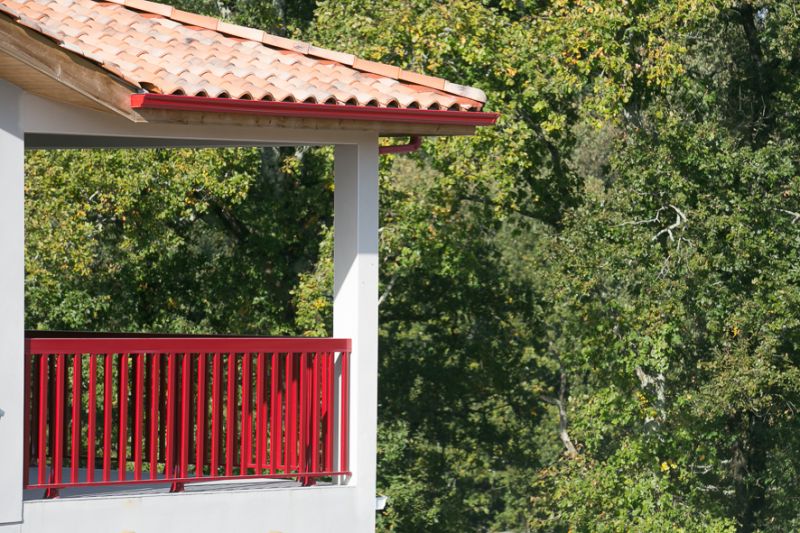 GARDE-CORPS ALU à balustres verticaux - Côté ESCALIER - BAYONNE - Pays BASQUE