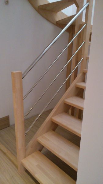 ESCALIER 2 QUARTIERS TOURNANTS - MARCHES BALANCEES - INOX - Côté ESCALIER - BAYONNE