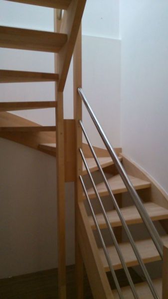 rechercher un escalier en bois au Pays Basque 64