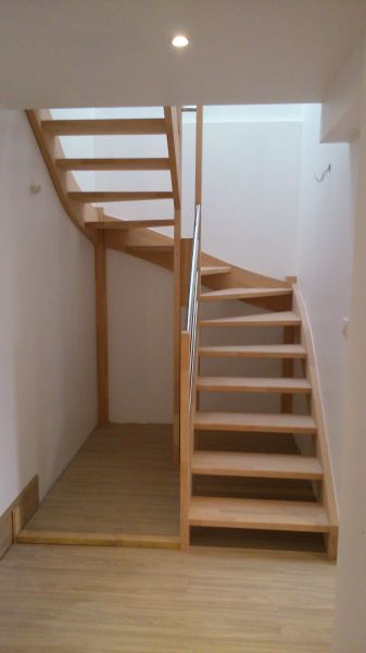 ESCALIER 2 QUARTIERS TOURNANTS - MARCHES BALANCEES - INOX - Côté ESCALIER - Pays BASQUE