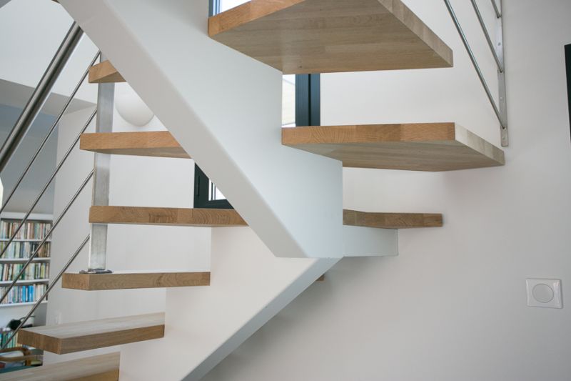 Commander un escalier limon central métal à Soustons