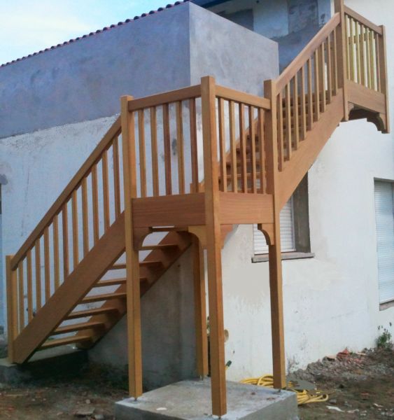 Escalier EXTERIEUR - IROKO - Fabrication, conception, pose Côté ESCALIER - Pyrénées Atlantiques (64)